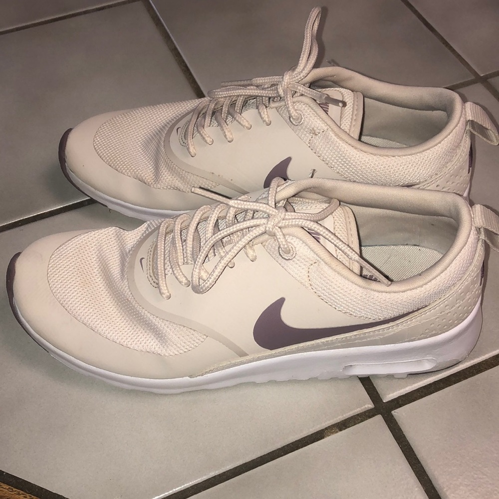 Sold❗️❗️Nike Tennis Shoes (Women’s)
